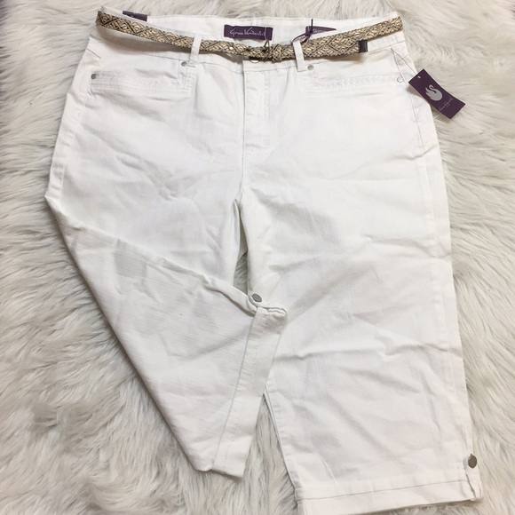white stretch denim capris